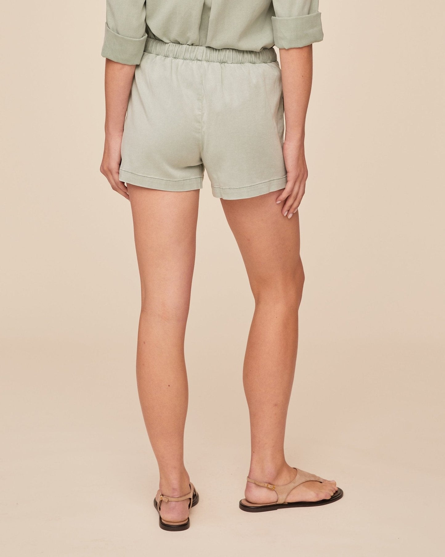 Bella Dahl Catalina Clean Front Short - Oasis Green