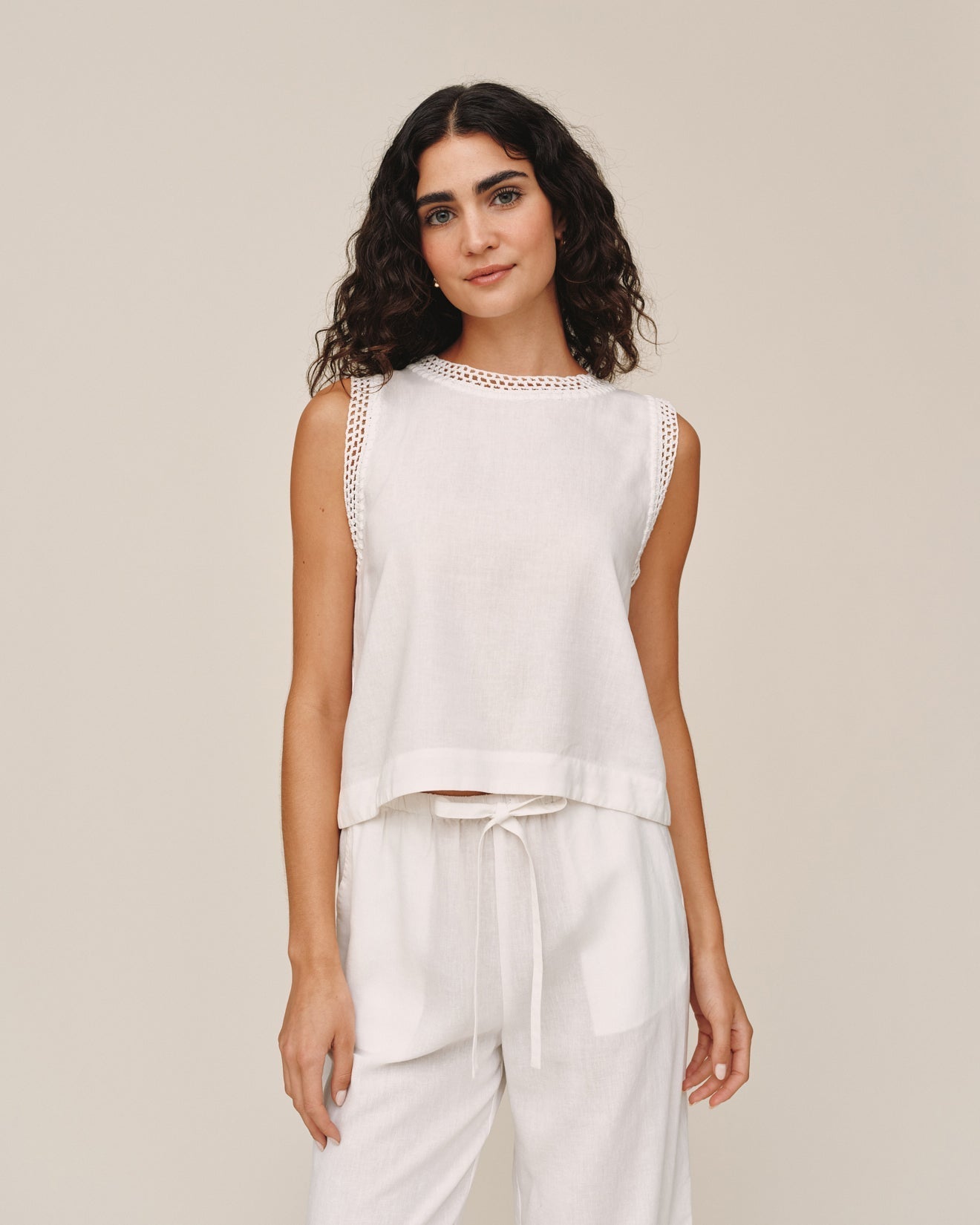 Bella Dahl Sleeveless Crochet Edge Top - Ivory Sand