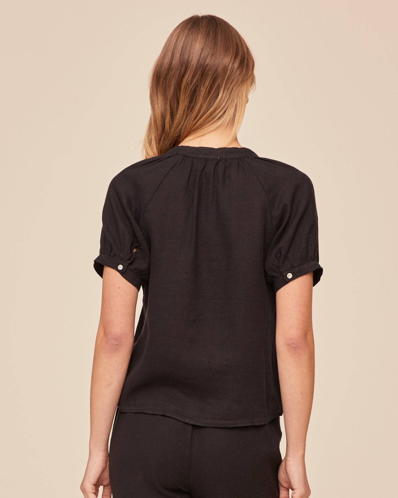 Bella Dahl Short Sleeve Raglan Shirt - Black