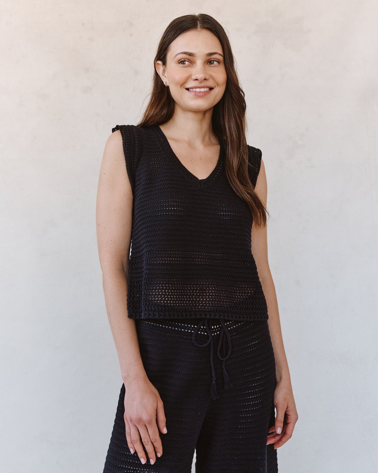 Bella Dahl Short Sleeve V-Neck Crochet Top - Black
