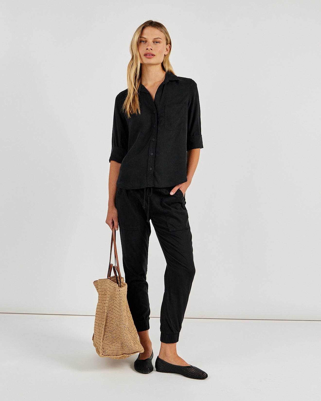 Bella Dahl Shirt Tail Button Down in Vintage Black - Bella Dahl
