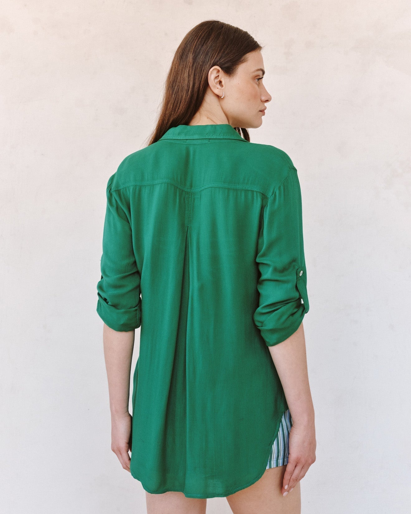 Bella Dahl Clean Shirt With Roll Sleeve - Palm Green
