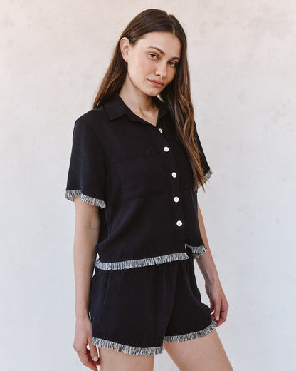 Bella Dahl Short Sleeve Fray Trim Shirt - Black