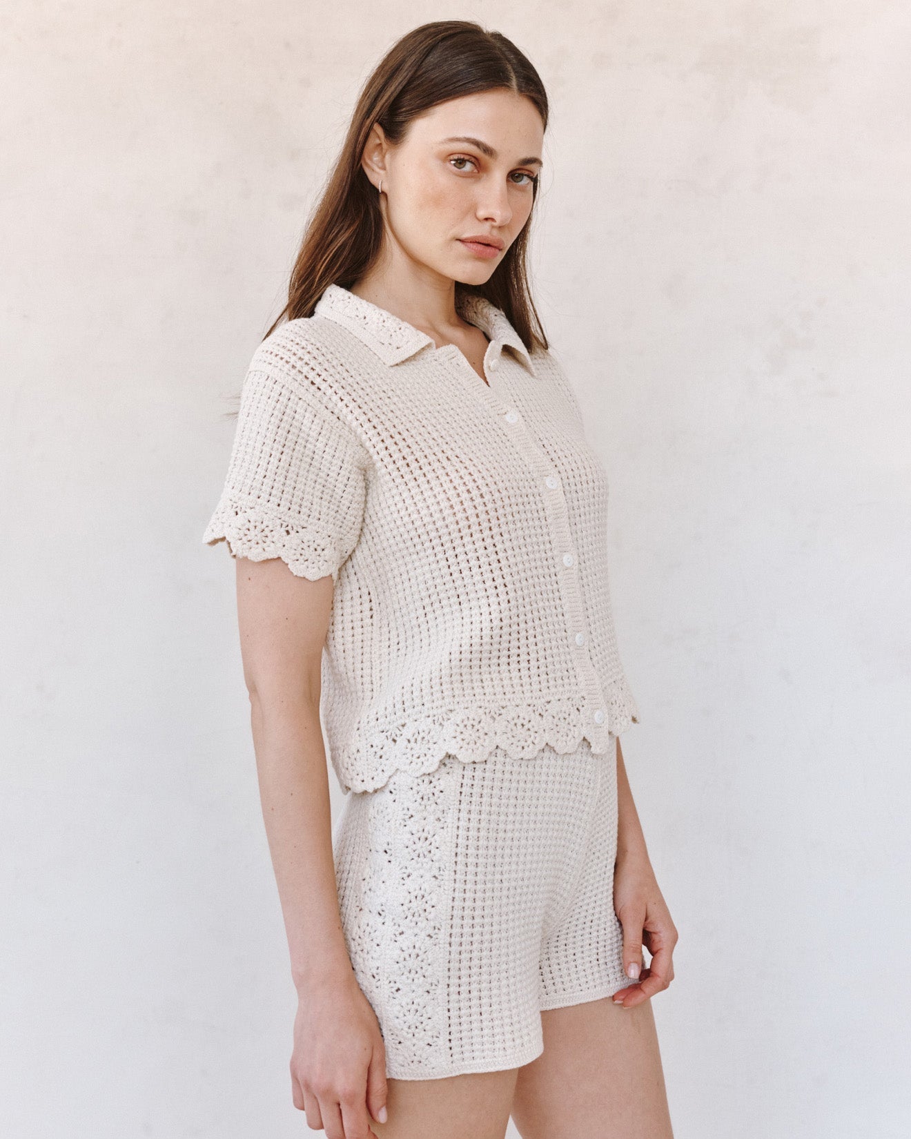 Bella Dahl Short Sleeve Crochet Button Down - Flower Bloom