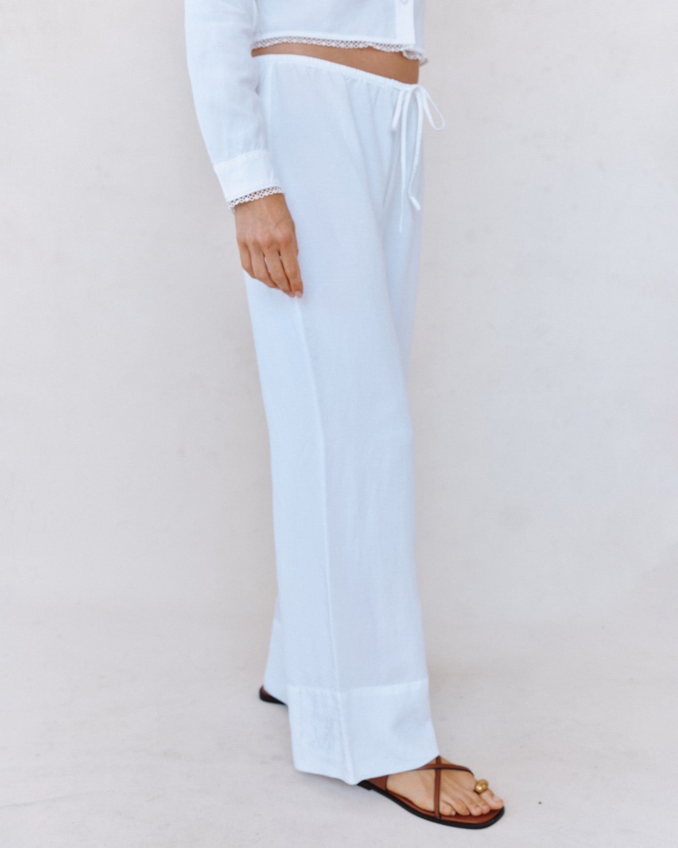 Bella Dahl Wide Hem Drawstring Pant - White