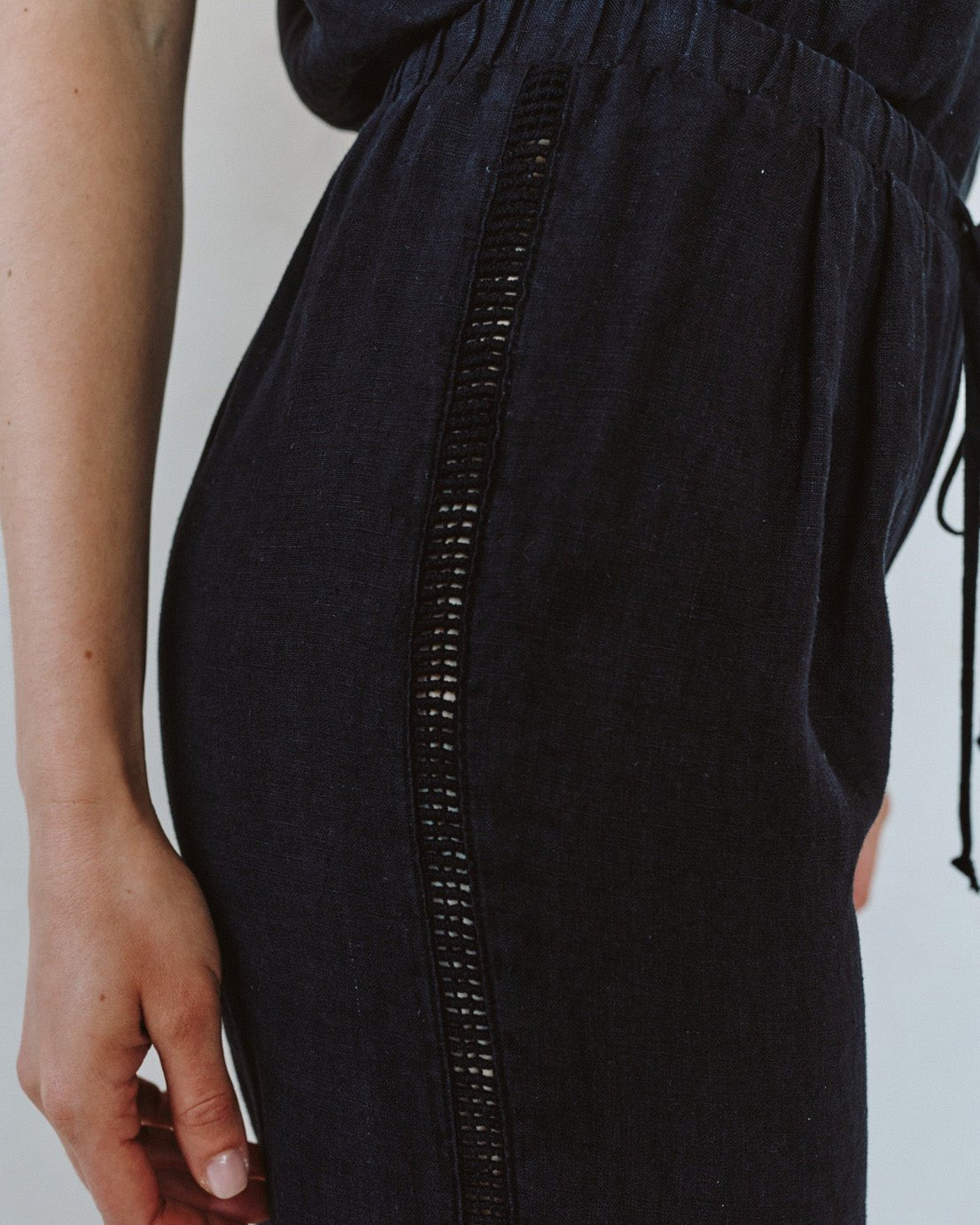 Bella Dahl Beach Pant With Lattice Stripe - Black