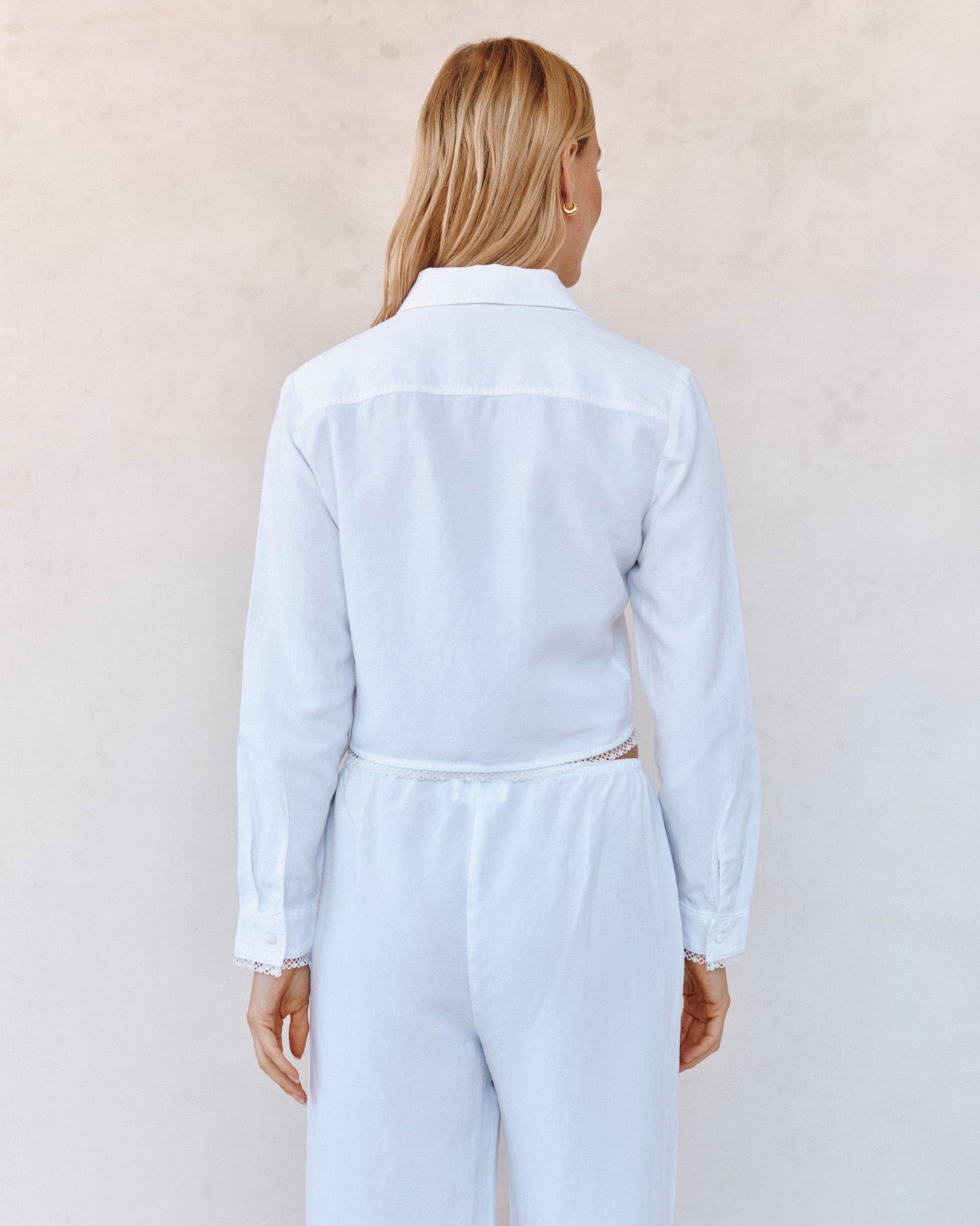 Bella Dahl Long Sleeve Cropped Shirt With Trim - White