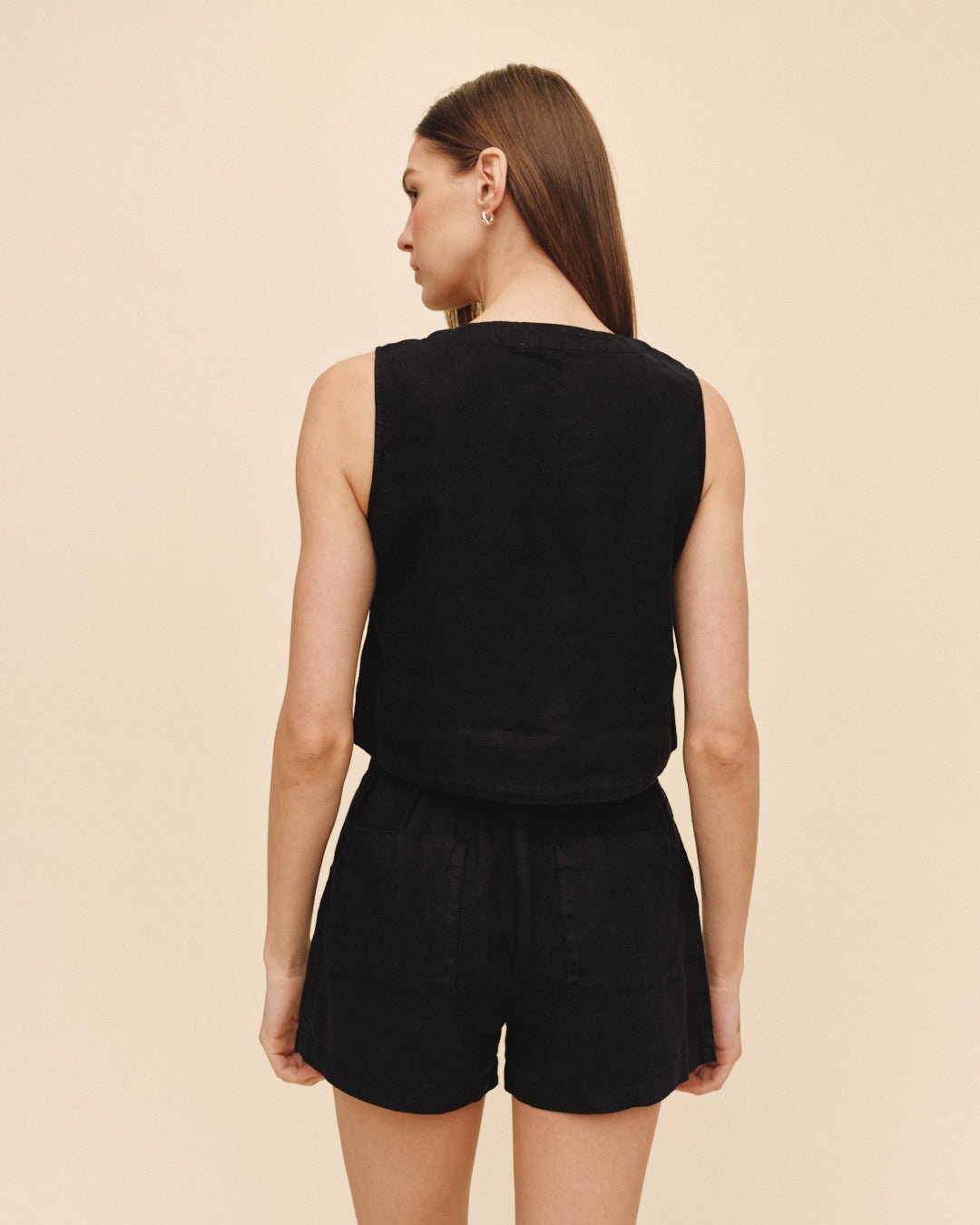 Bella Dahl Sleeveless Half Placket Top - Black