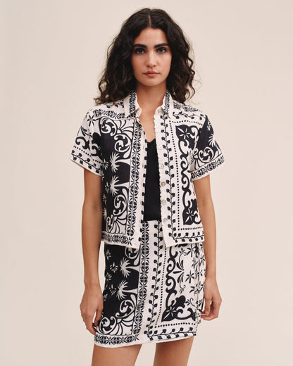 Bella Dahl Bandana Short Sleeve Camp Shirt - Tropical Bandana Print