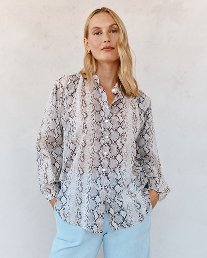 Bella Dahl Shirred Mandarin Collar Shirt - Blush Snake Print