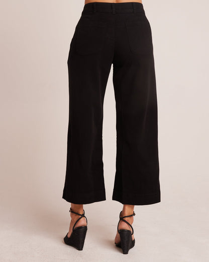 Bella Dahl Saige Wide Leg Crop Pants in Black: Versatile Style - Bella Dahl