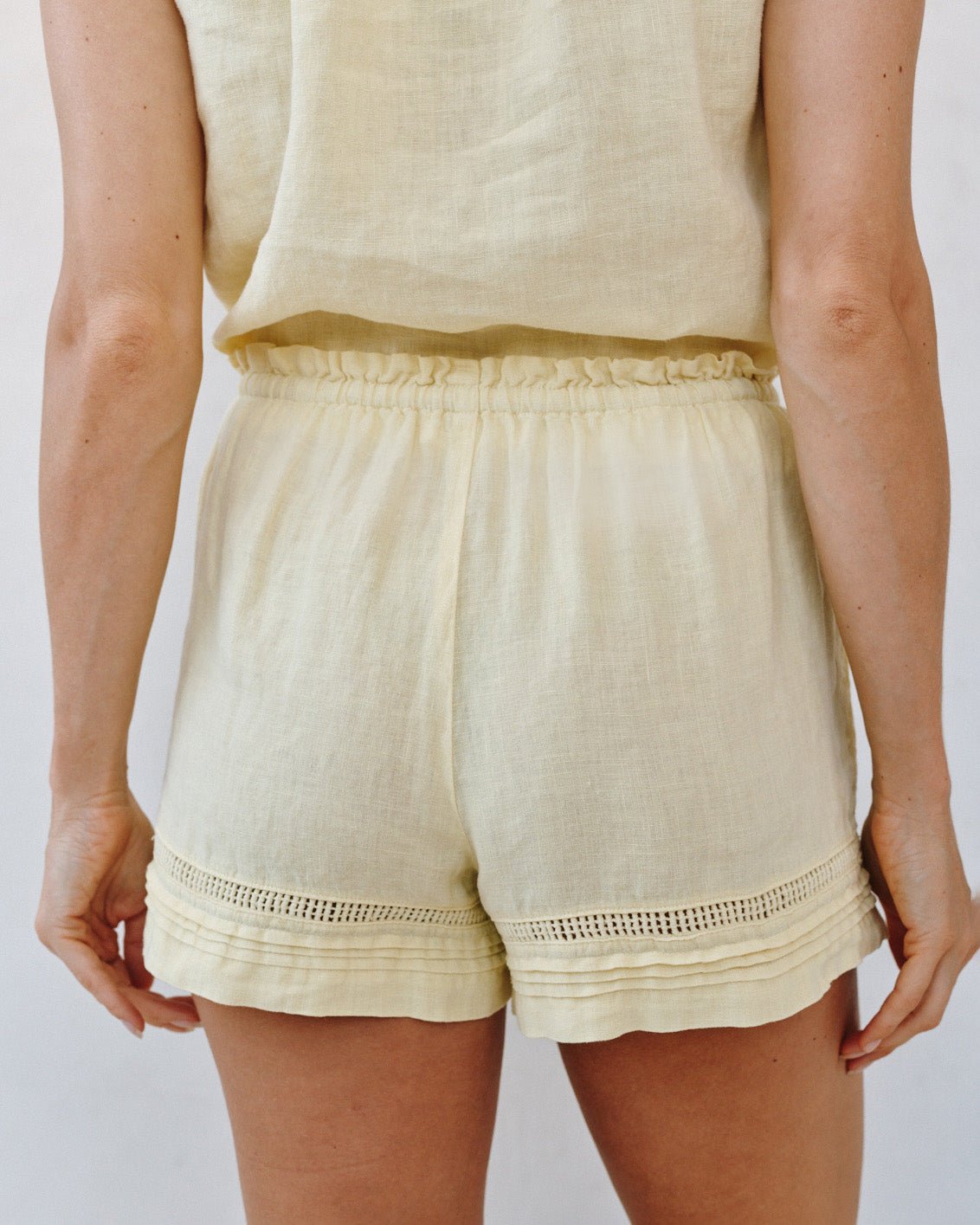 Bella Dahl Lattice Pintuck Short - Lemon Drop