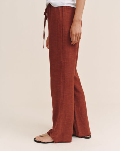 Bella Dahl Fray Hem Beach Pant - Red Sand