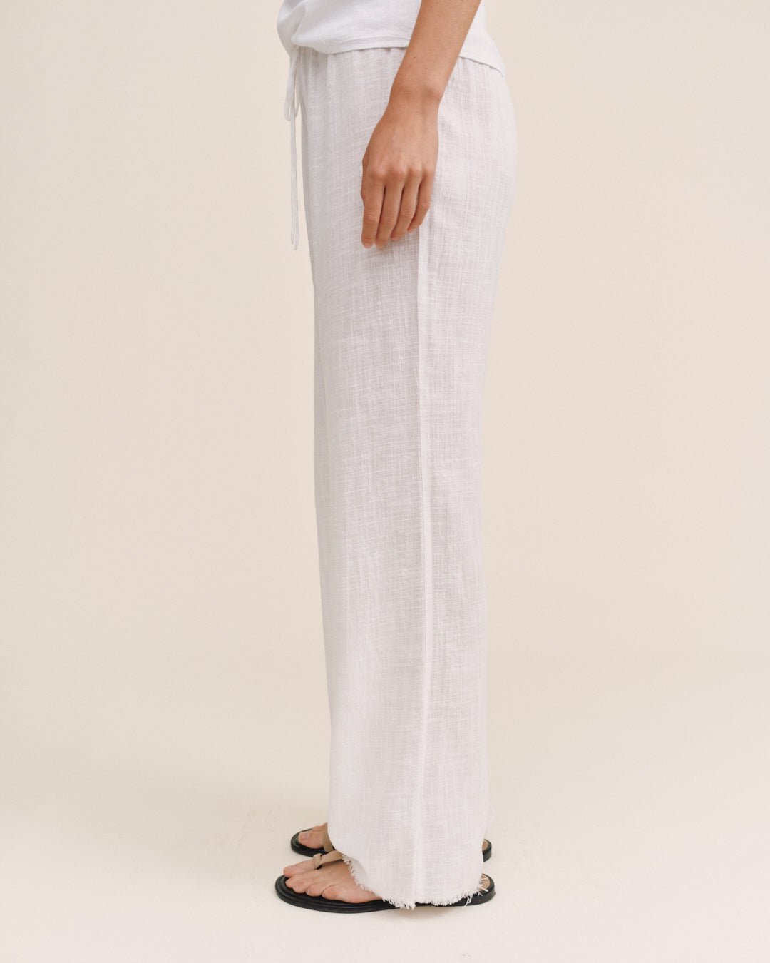 Bella Dahl Fray Hem Beach Pant - White